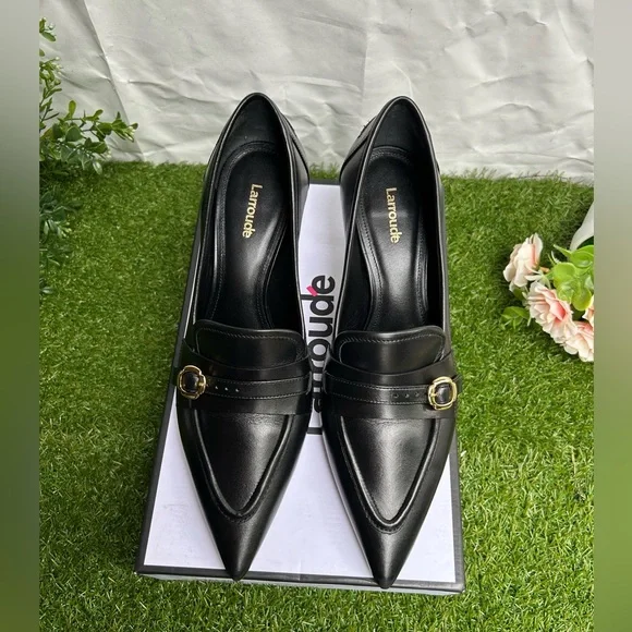 Larroudé women Susan Pump In Black Leather size 8.5 $330 gently used